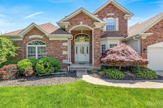 406 Clayton Hollow Dr, Chesterfield, MO 63005