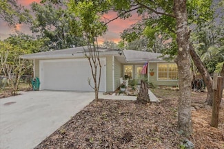 350 Hardee St, Bronson, FL 32621