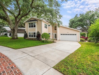 13812 Cypress Village Cir, Tampa, FL 33618
