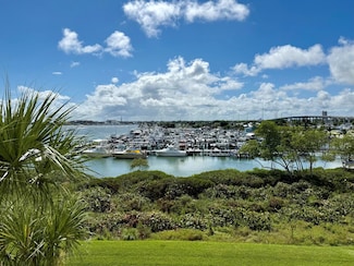 33 Harbour Isle Dr W Unit 304, Fort Pierce, FL 34949