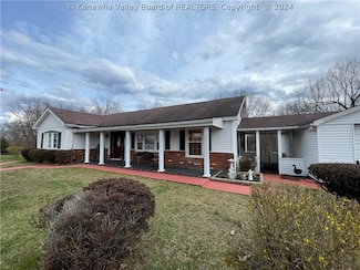 174 Mt Olive Rd, Cannelton, WV 25036