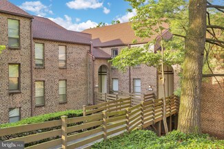 2D Fairway Rd, Reading, PA 19607