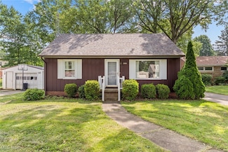 2330 Parkway Blvd, Alliance, OH 44601