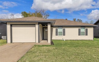 1135 Bittle Ln, Bryan, TX 77803
