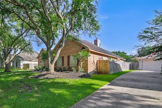 6415 Adobe Trails Dr, Sugar Land, TX 77479