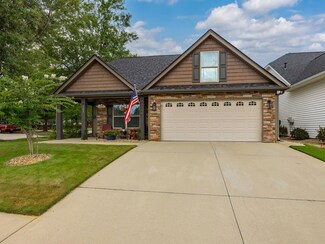 203 Medoc Ln, Moore, SC 29369
