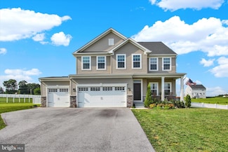 33 Winifred Dr, Hanover, PA 17331