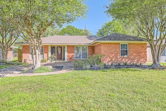 2018 Wakefield Dr, Houston, TX 77018