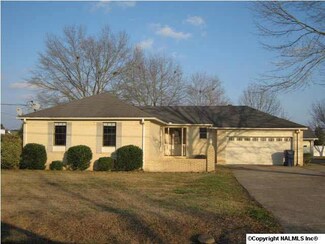 704 Hannah Ave SE, Attalla, AL 35954