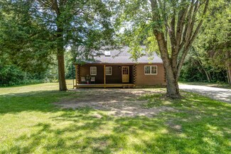 31 Range Rd, Brunswick, ME 04011