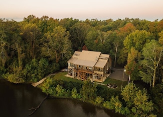 17 Miller Point Rd, Clarksdale, MS 38614