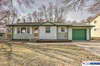 9815 Larimore Ave, Omaha, NE 68134