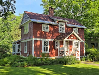 49 Tyler St, Brattleboro, VT 05301