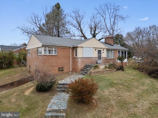 2944 Terrace Dr, Chevy Chase, MD 20815