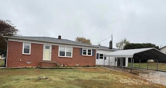 5367 Meadowlane Dr, Granite Falls, NC 28630