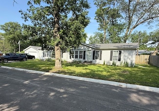 13971 Edison St, Cedar Lake, IN 46303