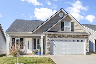 208 Bandallon Place, Boiling Springs, SC 29316