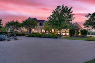 5241 Plainview Rd, Midlothian, TX 76065