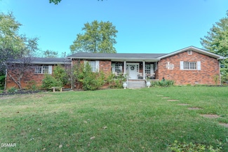 205 Finley Dr, Lenoir City, TN 37771