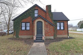 700 E Chestnut St, Desloge, MO 63601