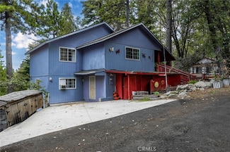 24950 Sunset Dr, Crestline, CA 92325