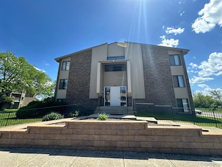 30475 W 14 Mile Rd Unit 95, Farmington Hills, MI 48334