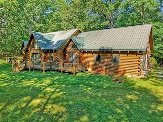 45 Wolf Creek Mountain Rd, Mineral Bluff, GA 30559