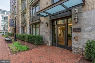 16 Bakers Walk Unit 304, Alexandria, VA 22314