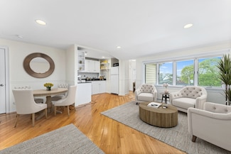 54 Lexington Ave Unit 32, Gloucester, MA 01930