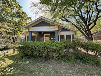 144 21st St SE, Paris, TX 75460