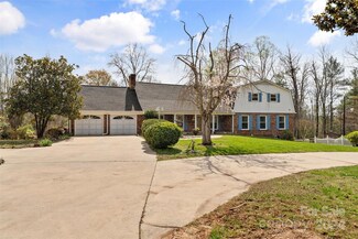 3211 Teague Ln, Hudson, NC 28638