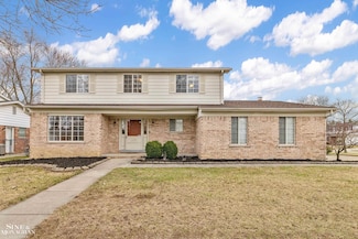 40110 Pallazo Dr, Clinton Township, MI 48038