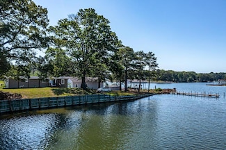 750 Sweet Hall Dr, Reedville, VA 22539