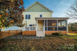 11 Forest Park Ln, Asheville, NC 28803