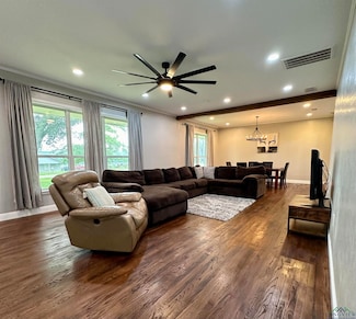 812 E 1st, Hughes Springs, TX 75656