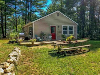 22 Sholan Rd, Thornton, NH 03285
