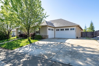 19453 Carnegie Dr, Redding, CA 96003