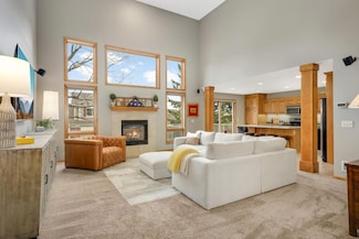 1557 Summit Shores Vista, Burnsville, MN 55306
