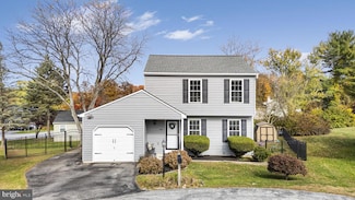 68 Essex Ct, Downingtown, PA 19335