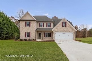 664 Cedar Dr, Winston-Salem, NC 27107