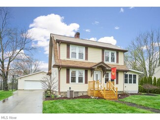 4022 Brookside Ct, Norton, OH 44203