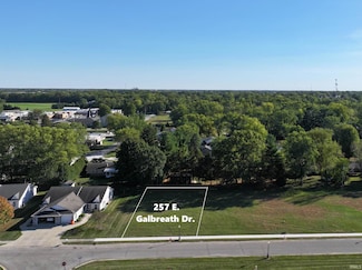 257 E Galbreath Dr, Winamac, IN 46996