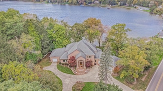 6076 Browns Lake Rd, Jackson, MI 49203