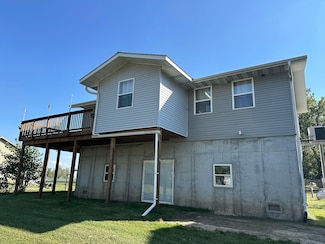 405 Fairlane Dr, Craig, MO 64437