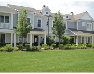 136 Whitaker Ln Unit 136, Hingham, MA 02043