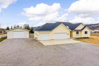 5319 N Simpson Rd, Otis Orchards, WA 99027