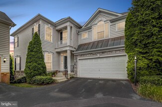 8207 Laurel Heights Loop, Lorton, VA 22079