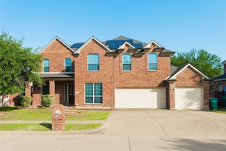 662 Oak Creek Dr, Cedar Hill, TX 75104