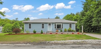 37 Worden Rd, Tyngsboro, MA 01879