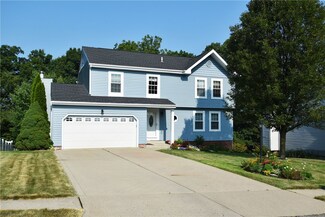 401 Farmcrest Dr, Oakdale, PA 15071